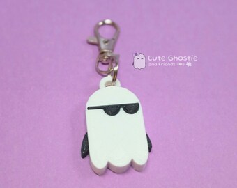 Cool Ghostie Keychain, Halloween Gift for Her, Spooky Keychain for Halloween
