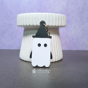 Witch Ghostie Keychain, Halloween Gift for Her, Spooky Keychain for Halloween