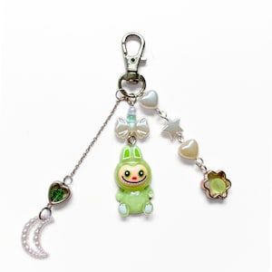 Handgemachte Perlen Cartoon Kreatur Schlüsselanhänger, Kawaii Labubu Charm Geschenk, niedliche Perle Taschenzubehör für Rucksack Geldbörse Taschen, Anime Geschenk für Sie