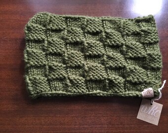 WICKERSHAM // cilantro handknit cowl