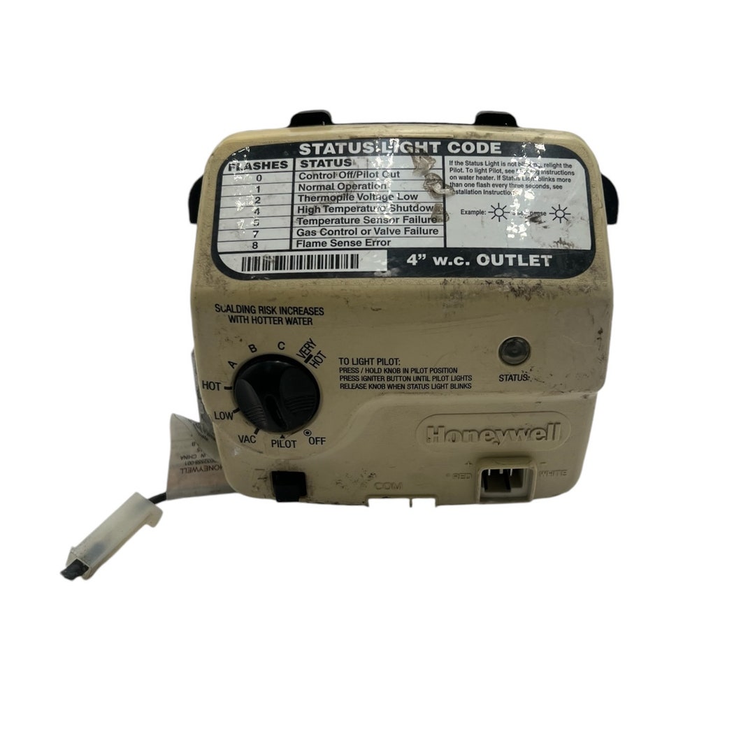 thumbnail interactive-video image 1 of Honeywell WV8840C1404 Water Heater Gas Valve Controller – Used, Fully Functional 1 of 4