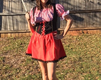Women's Pirate Costume / Halloween / Dress Up / Party