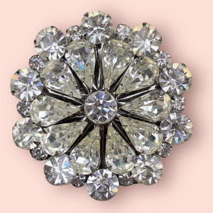 Vintage 1960&#39;s Rhinestone Brooch