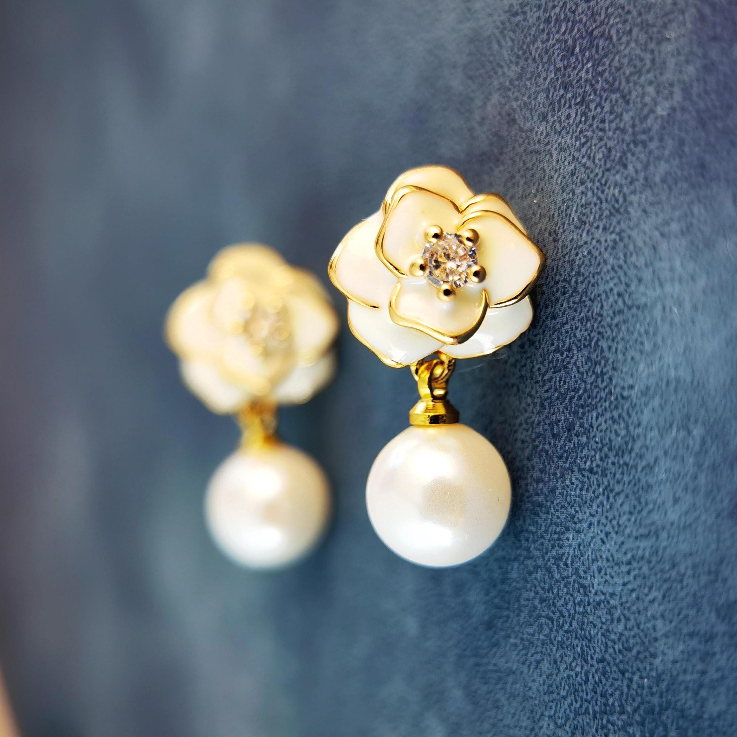 Romantic Handmade Camellia Flower Earrings with Pearls/Camellia Stud Earrings/Enamel Earrings/Pearl Earrings/Valentine's Day