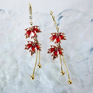 Ahornblatt Ohrringe | Elegante minimalistische CZ Blatt baumeln Ohrringe | Herbst Must-Haves | Perfekt für Hochzeiten im Herbst & Brautjungfern