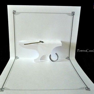Carte pop-up enclume 3D - Design 1335 avec outil de forgeron maréchal-ferrant et fer à cheval