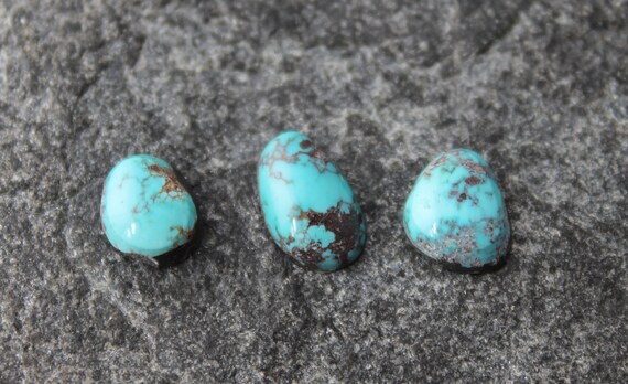 rustic artisan alternative engagement ring Arizona Bisbee turquoise ring custom size to order 14k gold /& hammered sterling silver band