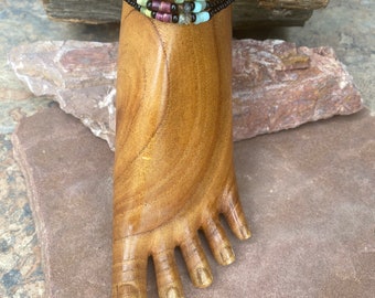 Layered multistone anklet