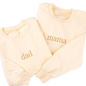 Sudadera con capucha personalizada con colores a juego para mamá y papá, regalo para el día de la madre, suéter familiar de algodón, atuendo para anunciar el bebé, futura mamá, sudadera con capucha para cita