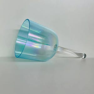 432 Hz, 3e octave, 7,5 pouces, note G, chakra de la gorge, bleu clair cosmique, bol chantant en cristal, guérison par le son avec maillet gratuit