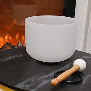 432Hz Crystal Singing Bowl: 11 Inch Frosted Quartz, Sacral Chakra