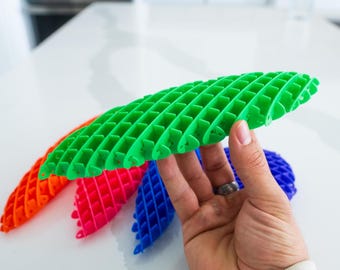 Shape Shifting Fidget Worm Toy, Popular Handheld Stress Reliver, Fun and Relaxing, Stress reliever, Stress Ball, ADHD Toy