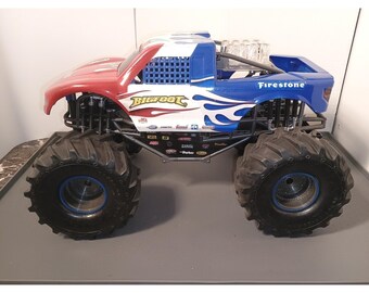 New Bright Bigfoot Monster Truck Kids 1:10 Blue Red Good RC Chassis Only