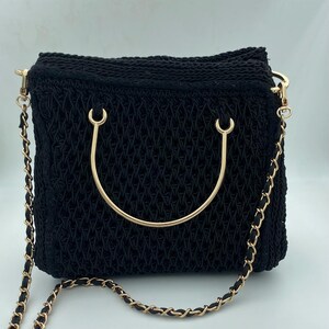 Schwarze Ketten-Detail Crossbody & Handtaschen-Tasche | Stilvolles, vielseitiges Design, Luxus-Accessoire für den Alltag oder besondere Anlässe | Muss Mode