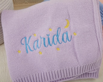 Manta de bebé tejida con nombre bordado, algodón orgánico personalizado