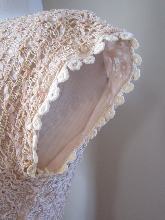 1950s WEBER Original Beige Crochet Knit Top w/Ope… - image 7
