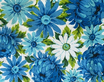 1960s Large Tablecloth with Flowers – Daisies & Peony Blossoms in Blue, Green and White  – Very Pretty Floral!