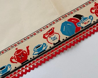 1946 Royledge Decorative Shelf Lining Paper and Edging – Teatime Pattern in Red, Blue & Black – Unused, 9 Feet in Length