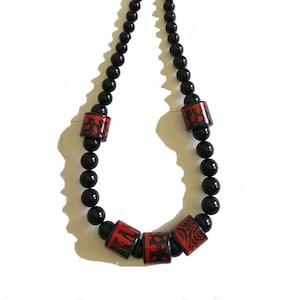 large Avant Garde 1980s red black beaded necklace / post modern tribal wood beads necklace