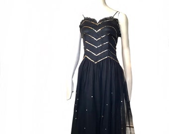 Art Deco 1930s black gold sequin formal evening gown / 40s cocktail party fit and flare dress / Hollywood glamour long dress