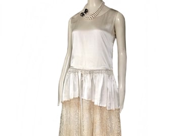 Authentic 1910 1920s flapper Art Deco ivory white silk lace dress / Antique 20s wedding party gown