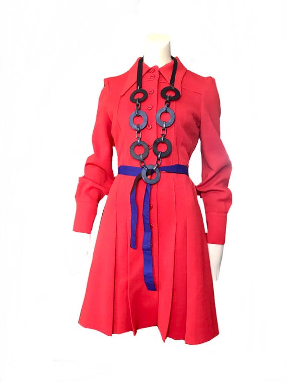 Mini abito vintage in maglia rossa anni '60 abito camicia con