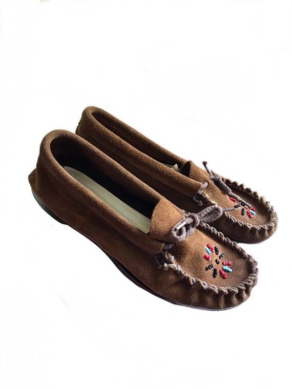Vintage 1950s Minnetonka Brown Suede Moccasins / 50s Slip on  display picture 3