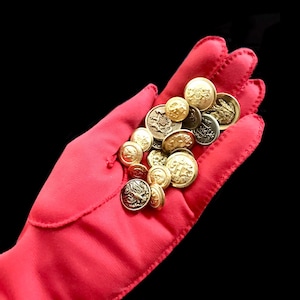 lot of 16 vintage British and USA Military Uniform Buttons Brass Antique excellent Condition