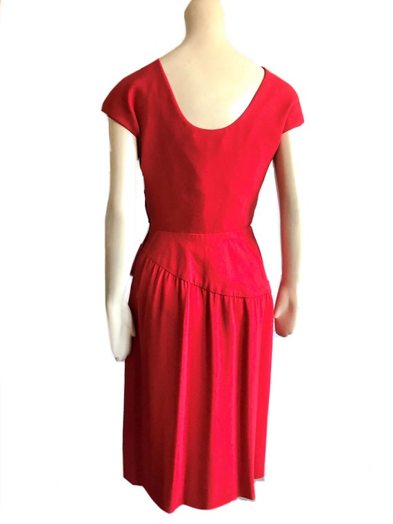 US size 8 vintage 1980s does 1940s red wiggle dre… - image 6