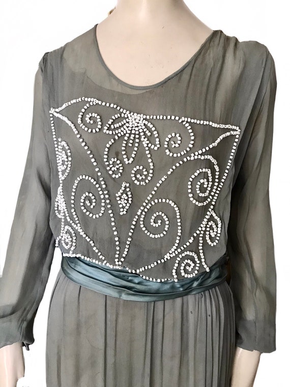 Antique 1900s 1910 sage green silk chiffon beaded… - image 2