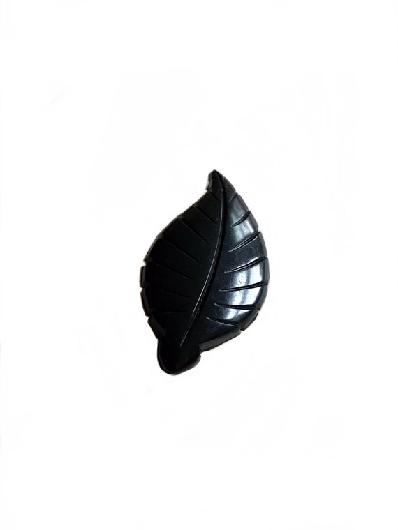 Mid Century black plastic leaf brooch/ 1950s nove… - image 1