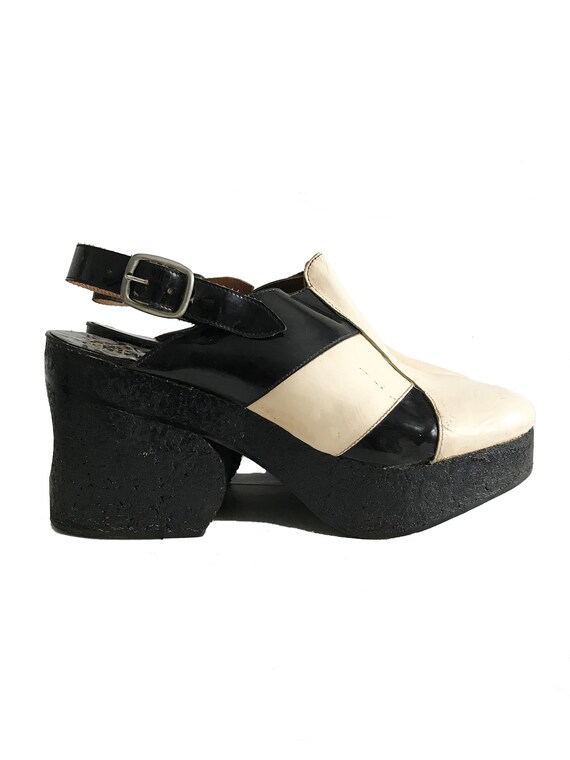 SPECIAL OFFER 1970s black white patent leather gla