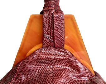 Rara borsa vintage Art Déco anni '30 in pelle di serpente e lucite / borsetta con struttura in lucite color caramello anni '40 Marrone Rettile