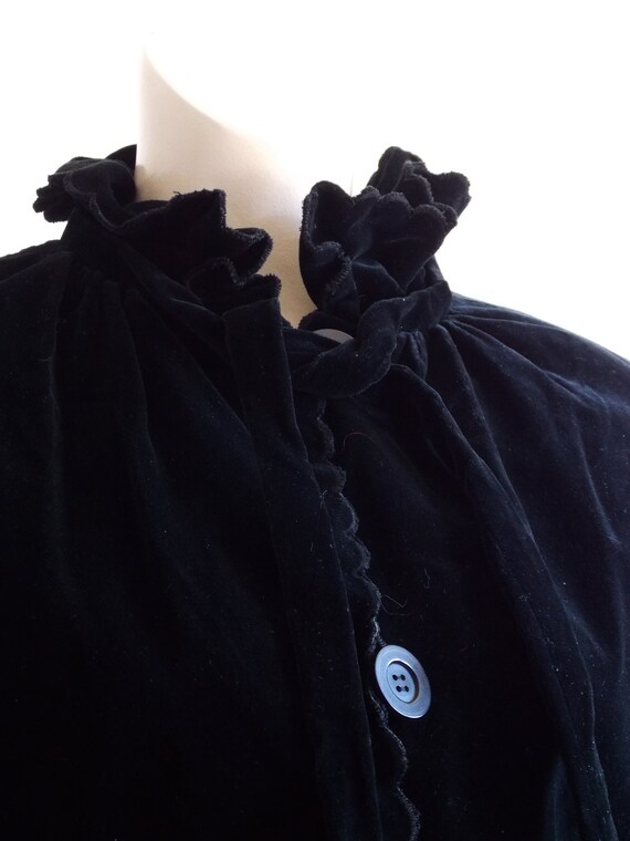 1940s style black velvet designer coat / Victor J… - image 6