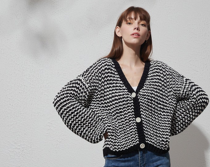 Hand knit oversize woman eco cotton sweater chunky slouchy black white stripe cardigan