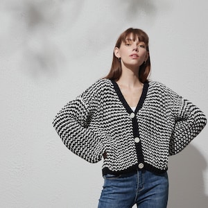Hand knit oversize woman eco cotton sweater chunky slouchy black white stripe cardigan