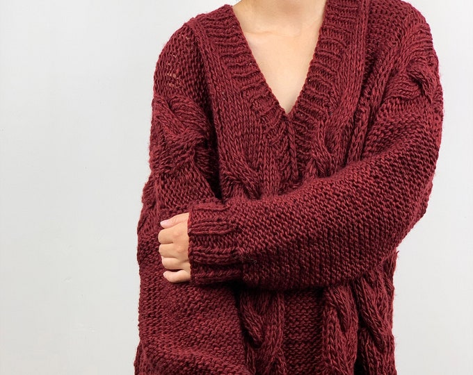 Hand knit sweater wool oversize woman pullover sweater V-neck slouchy Wine burgundy cable knit sweater