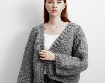 Hand knit oversize woman sweater chunky pure wool slouchy  short cardigan charcoal