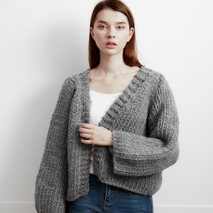 Hand knit oversize woman sweater chunky pure wool slouchy  short cardigan charcoal