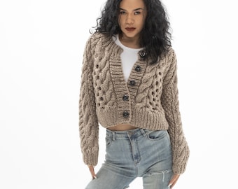 Hand knit oversize woman sweater chunky Khaki wool knit cropped cardigan