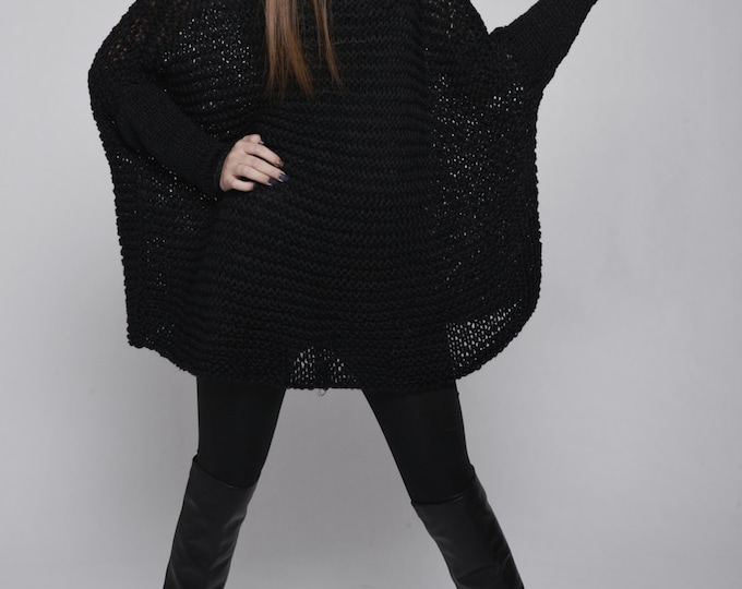 OVERSIZED Woman sweater/ Knit sweater in Black