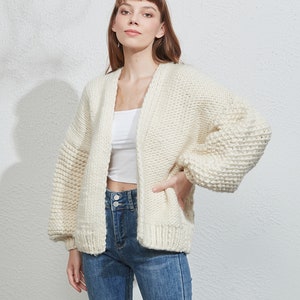 Hand knit oversize woman sweater chunky Cream wool knit cardigan image 3