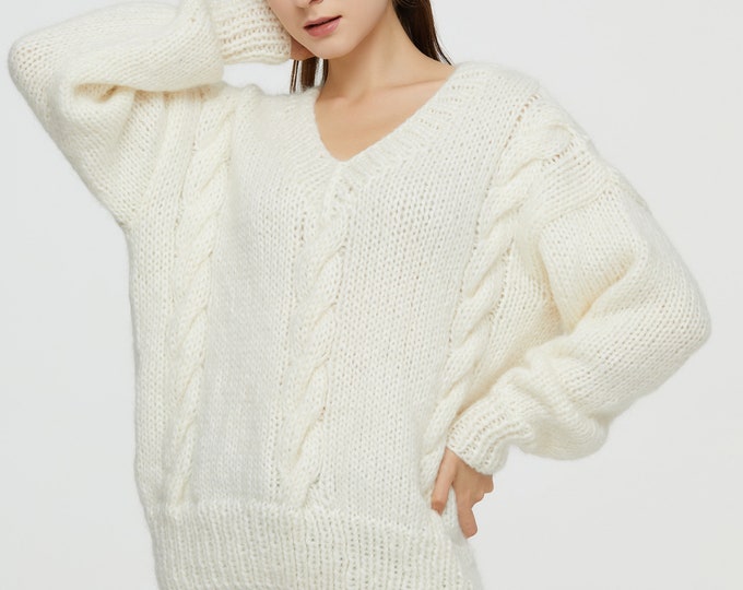 Hand knit sweater mohair oversize woman pullover sweater V-neck slouchy cable knit sweater