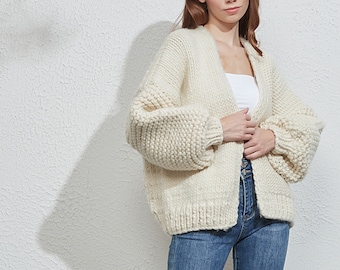 Hand knit oversize woman sweater chunky Cream wool knit cardigan