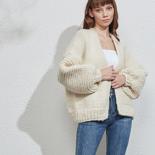 Hand knit oversize woman sweater chunky Cream wool knit cardigan