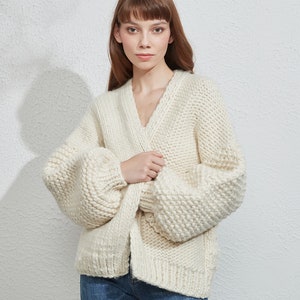 Hand knit oversize woman sweater chunky Cream wool knit cardigan image 5