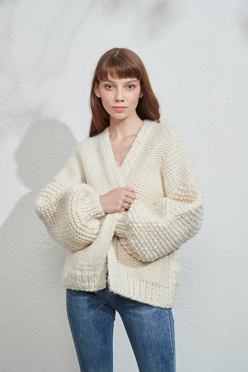 Hand knit oversize woman sweater chunky Cream wool knit cardigan image 5