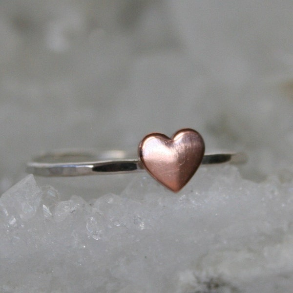 Copper Heart Ring, Minimal Hammered Silver Ring with 6mm Copper Heart, Anniversary Gift