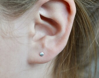 Tiny 3mm Silver Dot Stud Earrings, Small Round Circle Earrings for Lobe or Cartilage, Minimalist Silver Studs, Earrings for Men or Women