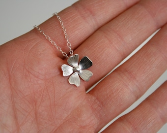 Silver Flower Necklace, Tiny Flower Necklace, Silver Necklace, Flower Jewelry, Bridesmaid Necklace, Gift for her, Poppy Necklace, Daisy